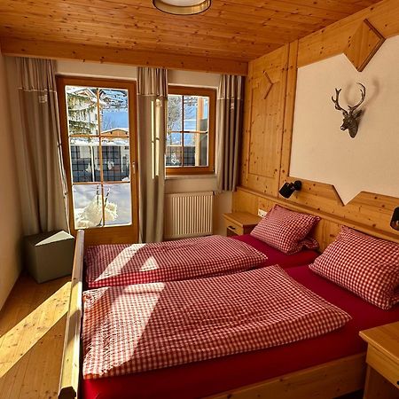 Tiroliving Apartment Berwang Bagian luar foto